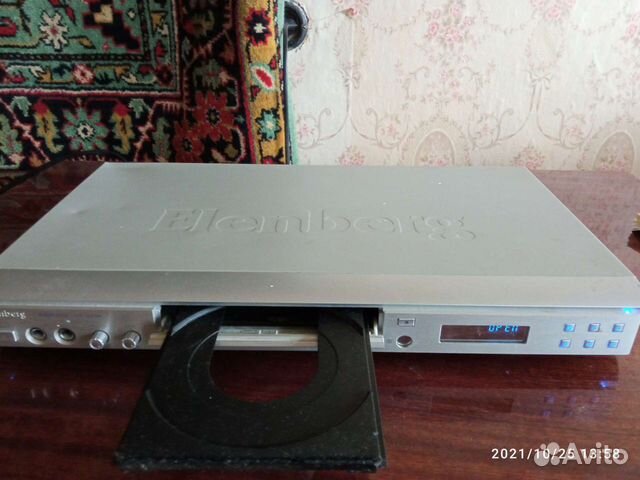 DVD плеер Elenberg