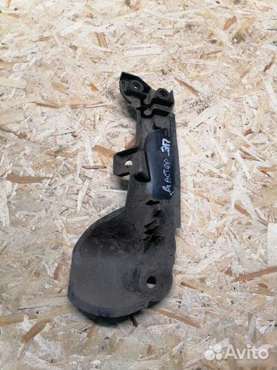 Пыльник задний правый Рено Дастер