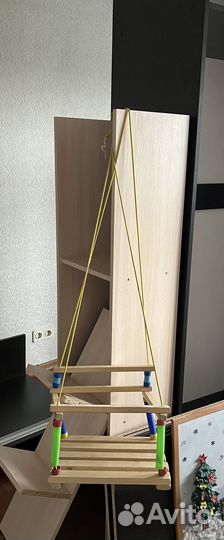 Качелях детская, деревянная