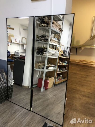 Зеркало в алюминиевой раме 160*55см