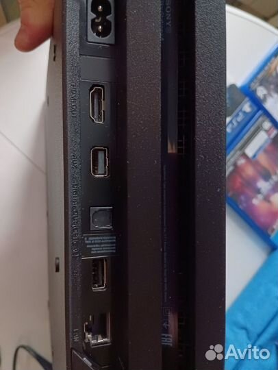 Sony PS4 pro 1tb + 11 игровых дисков