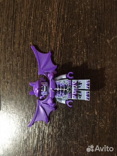 Lego Гаргулья и Некса щиты в комлекте