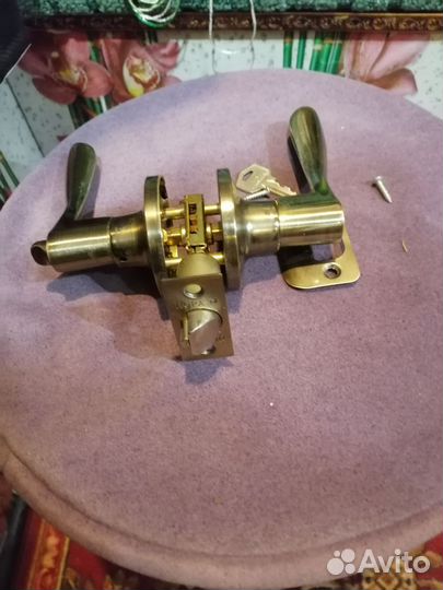 Ручка дверная бу, с замком бу