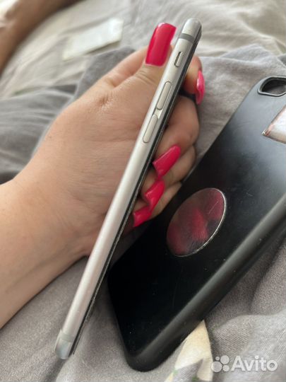 Телефон iPhone 6s 16гб