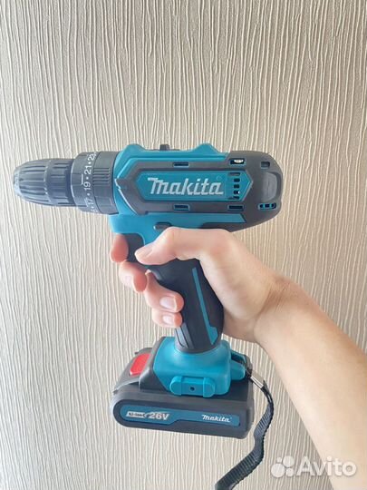 Шуруповерт makita