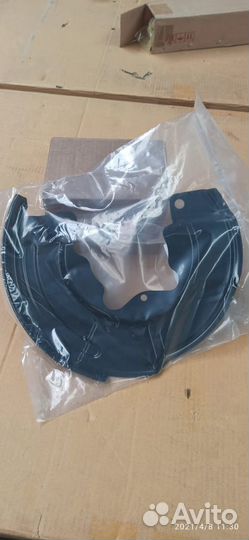 Кожух тормозного диска Mitsubishi MN102281