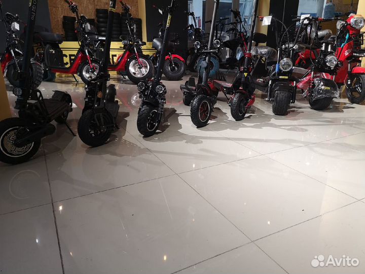 Электросамокаты и электроскутеры