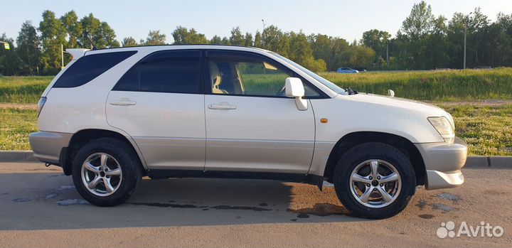 Toyota Harrier 2.4 AT, 2002, 169 000 км