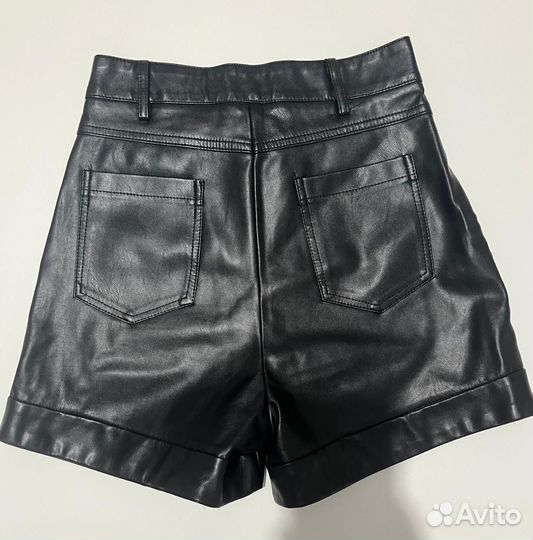 Кожаные шорты