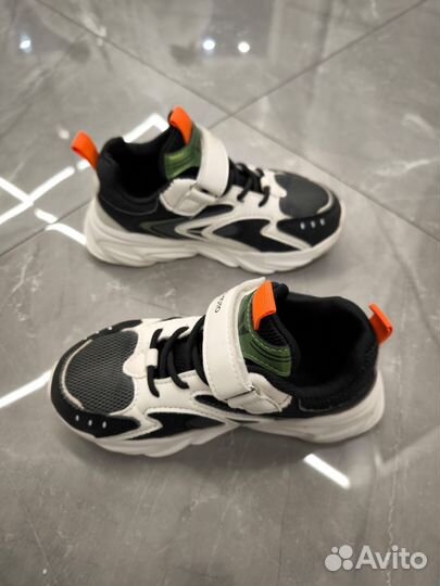 Кроссовки детские 29 размер