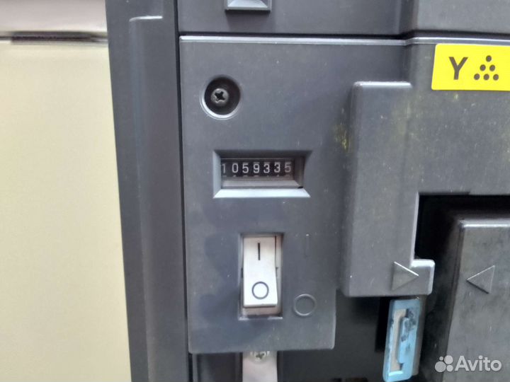 Мфу лазерный цветной Konica Minolta bizhub C220