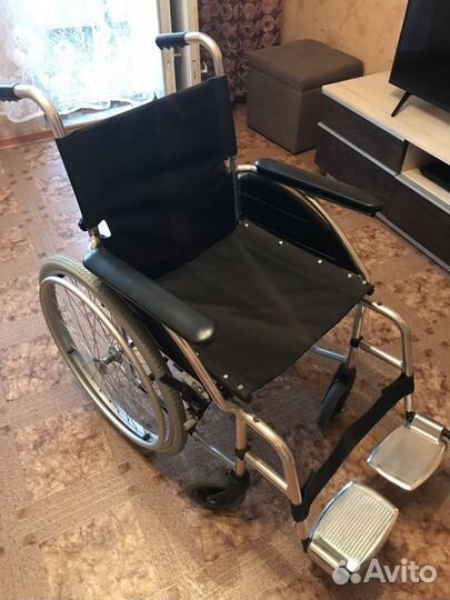 Кресло-коляска инвалидная Ortonica Base 100