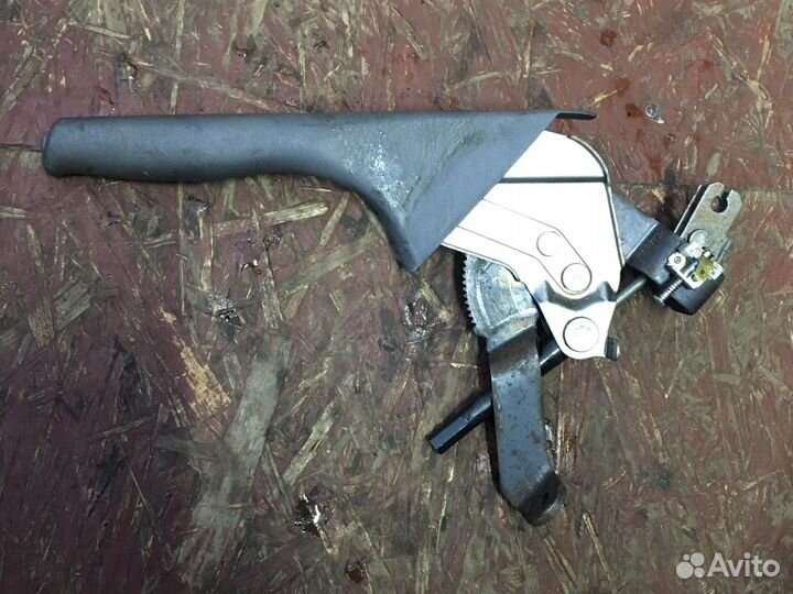 Рычаг стояночного тормоза Daihatsu Terios I