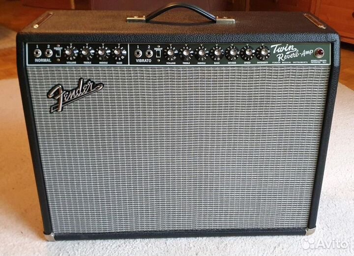 Комбоусилитель Fender '65 Twin Reverb