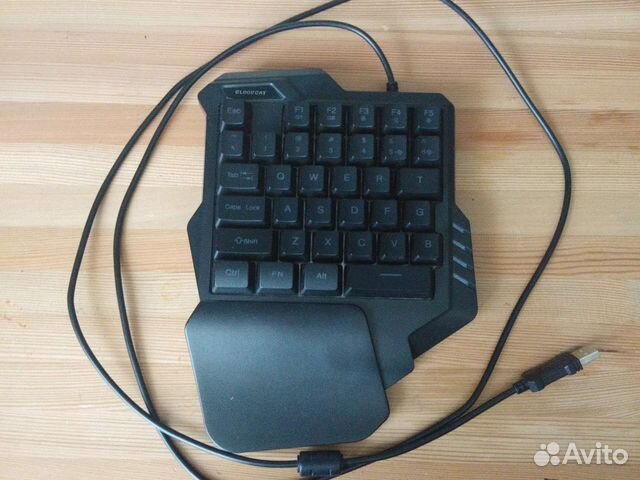 Клавиатура для гаджетов для одной руки