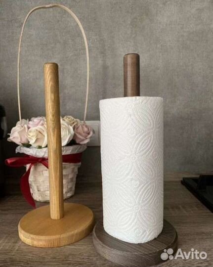 Деревянный держатель для бумажных полотенец