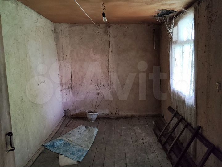 Дом 35,7 м² на участке 44 сот.