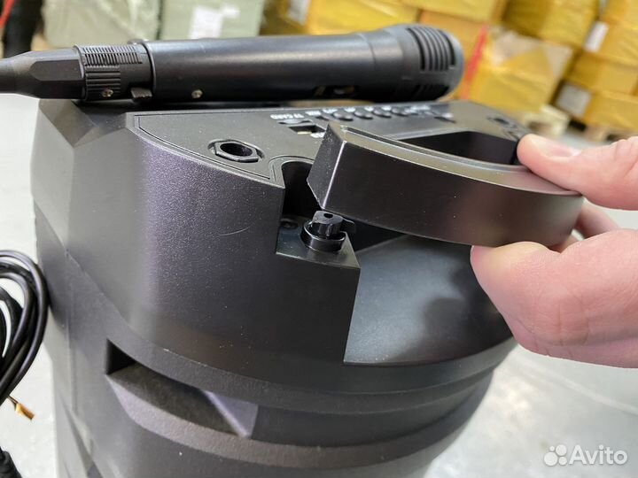 Музыкальная колонка с блютузом