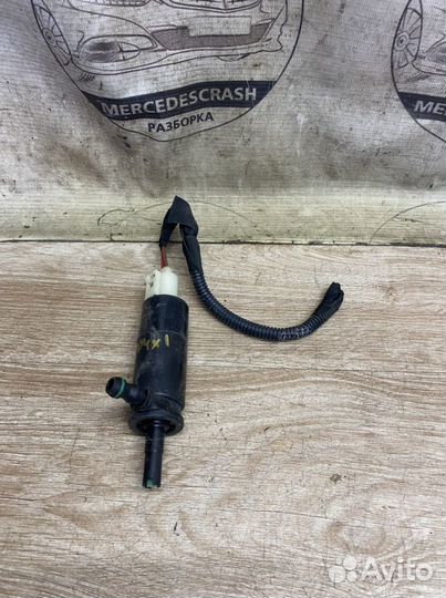 Моторчик омывателя фар Мерседес w204