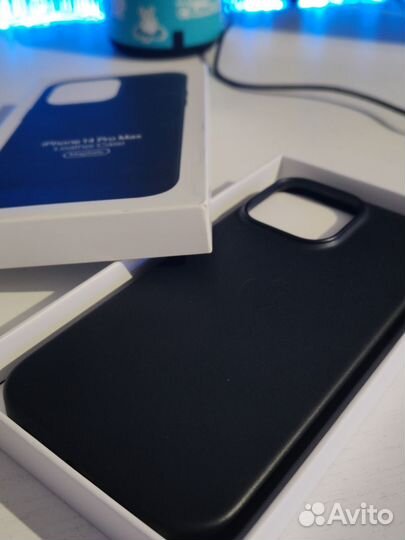 Кожаный чехол для iPhone 14 Pro MagSafe черный