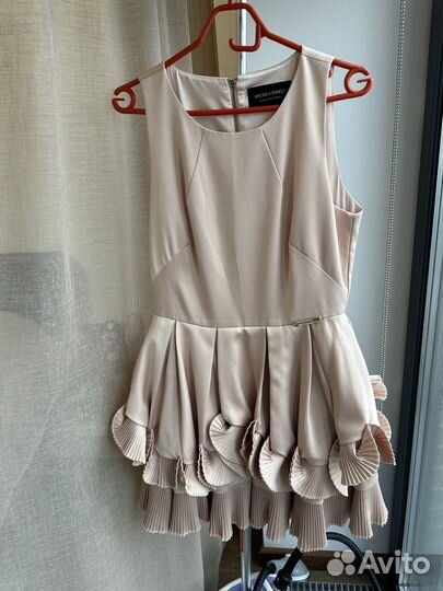 Вечернее платье бежевое