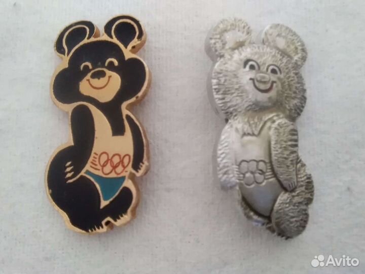 Олимпийский мишка вправо