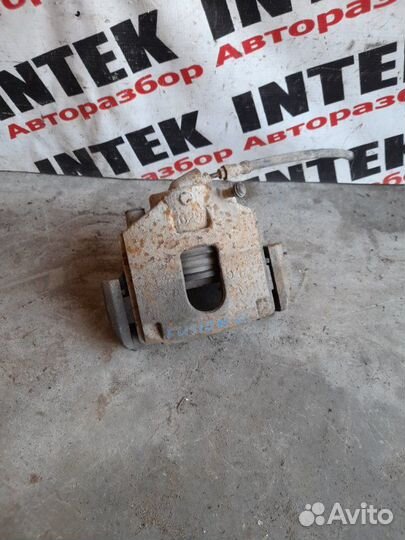 Суппорт передний левый Ford Fusion 2008