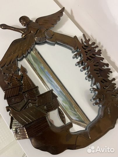 Зеркало настенное