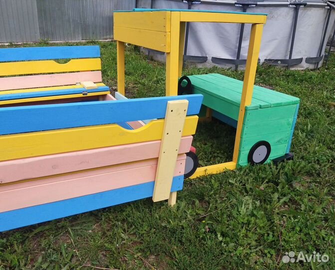 Песочница с машинкой для улицы / дачи