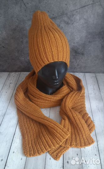 Шапка женская с шарфом