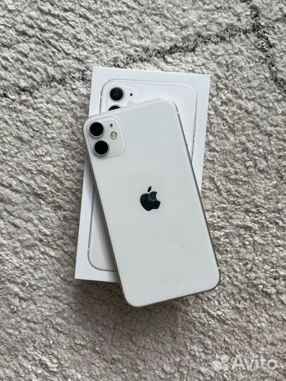 iPhone 11, 64 ГБ