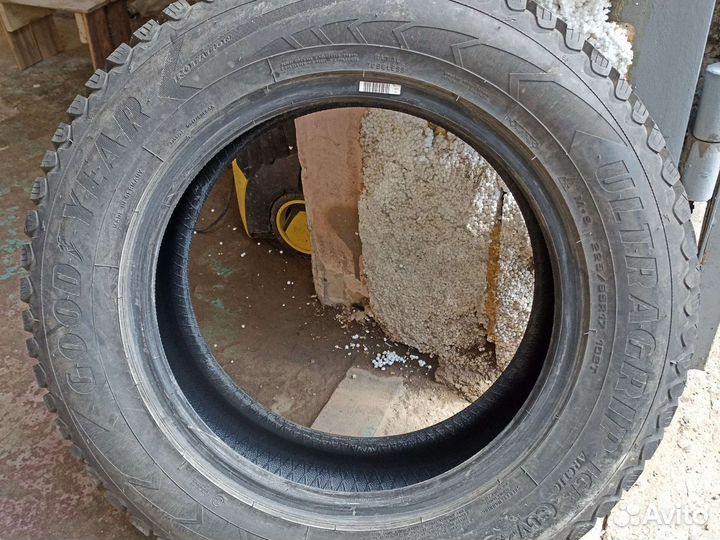 Goodyear UltraGrip Arctic 2 SUV 225/65 R17