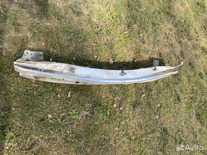 Усилитель бампера ford focus 1