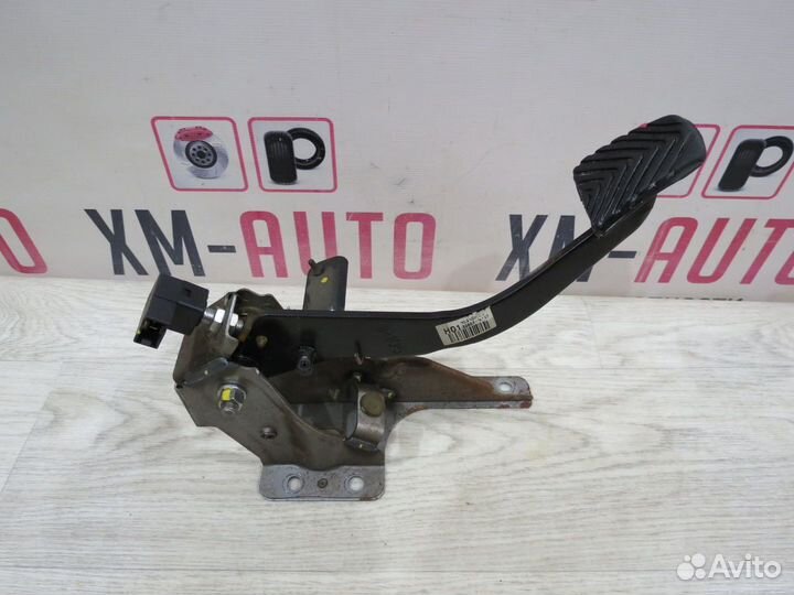 Педаль сцепления Kia Rio 3