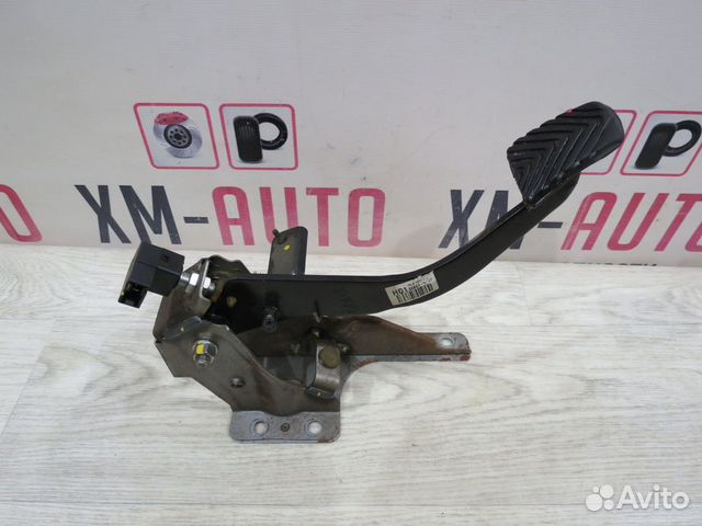 Педаль сцепления Kia Rio 3