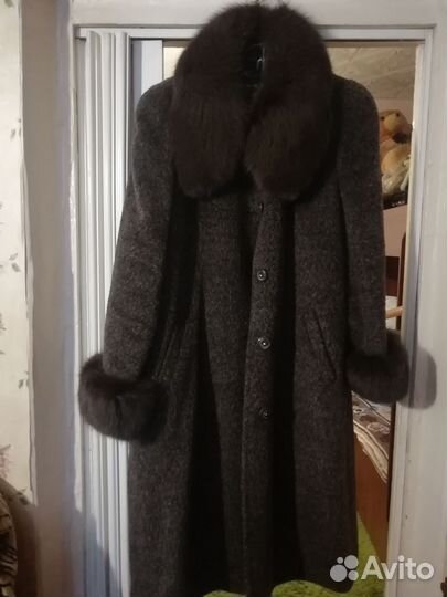 Пальто зимние 66р