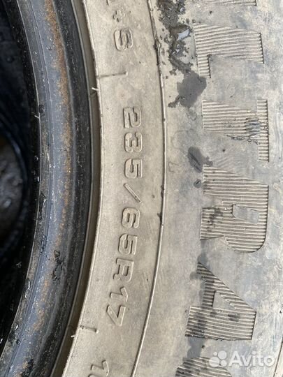 Goodyear UltraGrip Ice Arctic SUV 235/65 R17 108T