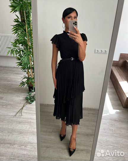 Вечернее черное платье