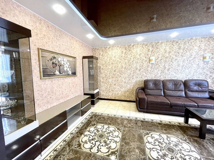 2-к. квартира, 65 м², 9/14 эт.