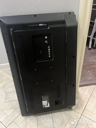 Телевизор LG 32LJ500V