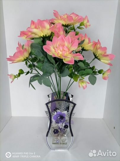 Букет георгинов