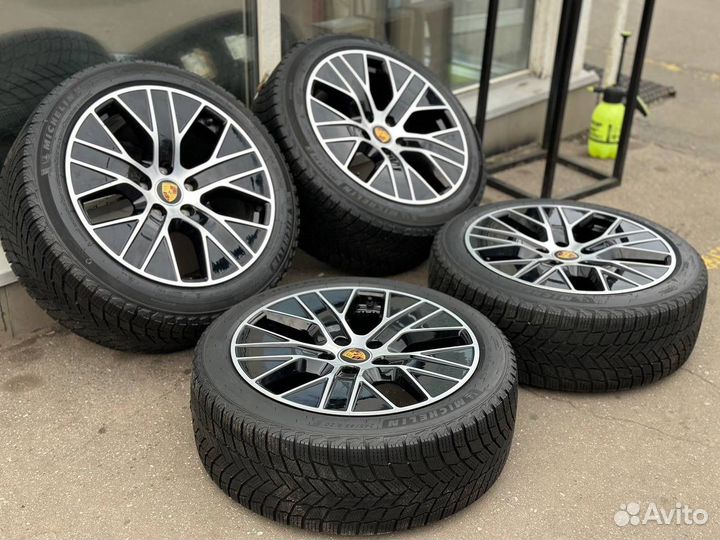Зимние колеса R20 Porsche Taycan новые оригинал