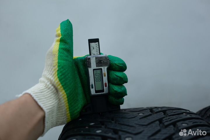 Колеса Toyota оригинал 16r Nokian 215/60 99T Hakka