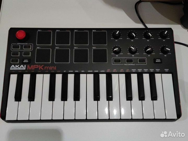 Миди Midi-клавиатура Akai MPK 2 mini (mkII)