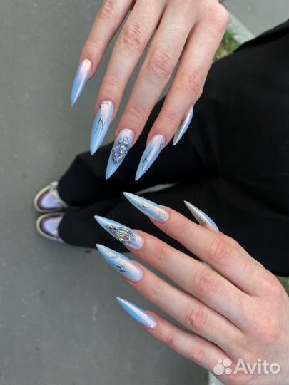 Мастер маникюра