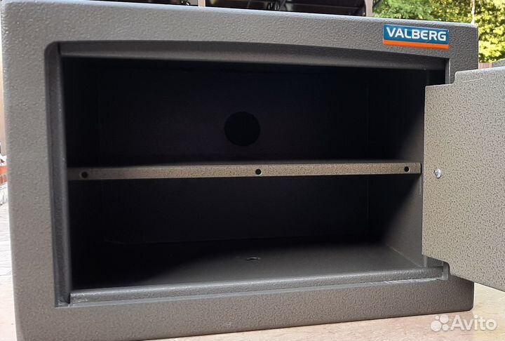 Продам сейф