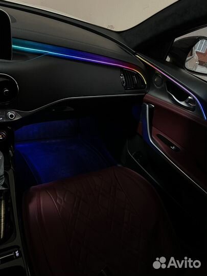 Контурная подсветка салона авто