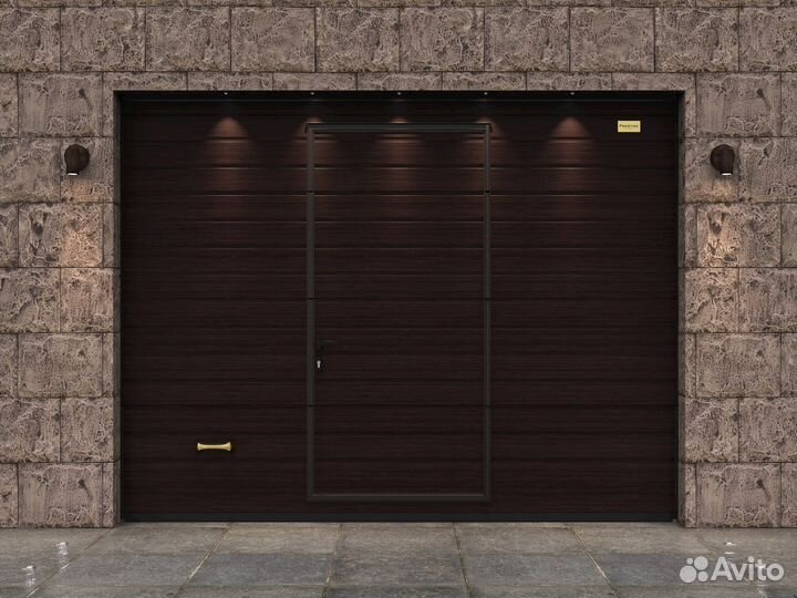 Ворота в гараж с калиткой от производителя