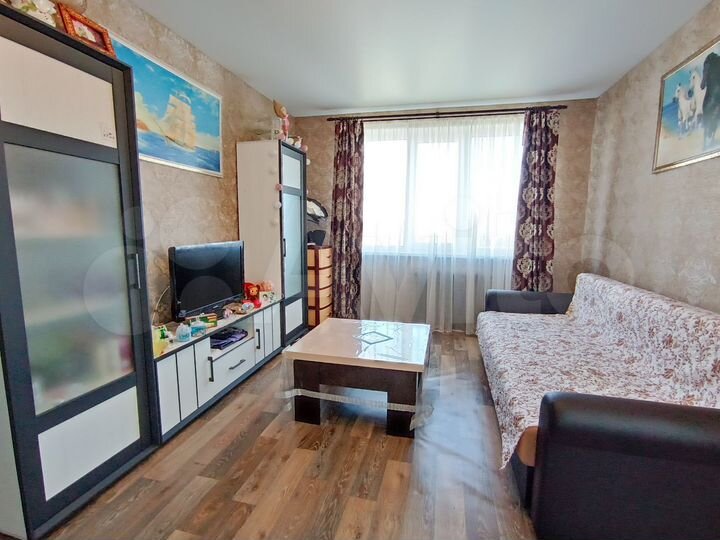 Комната 28 м² в 4-к., 9/9 эт.