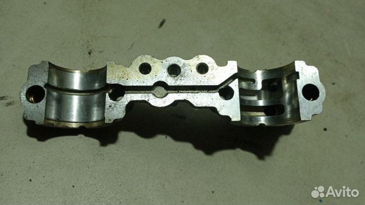 Крышка распредвалов Suzuki Sx4 M16A